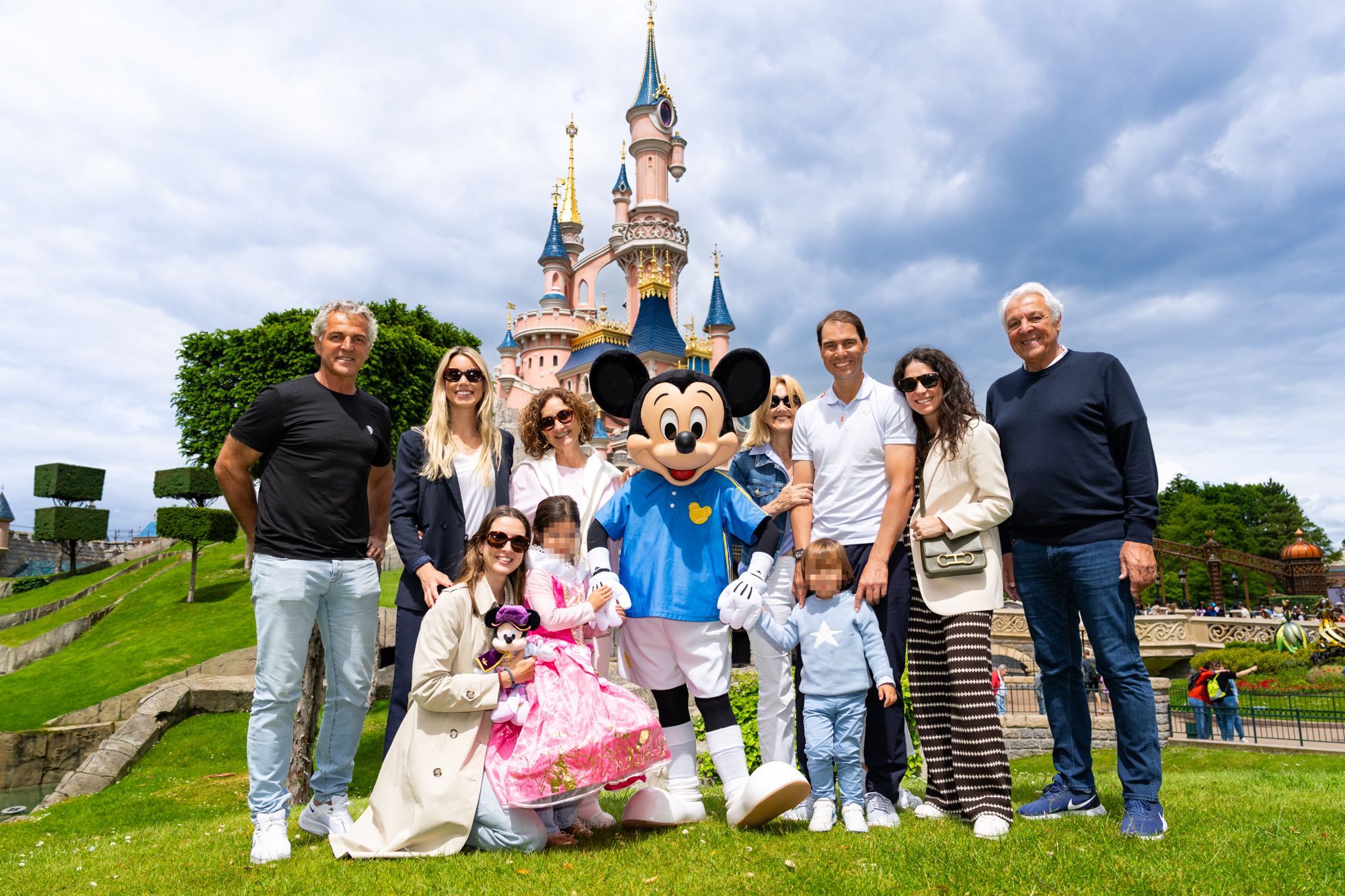 Rafael Nadal bezoekt Disneyland Paris na eerbetoon op Roland Garros